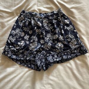 Flowy navy blue shorts